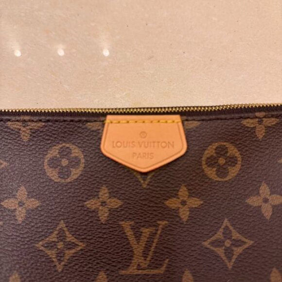 Louis Vuitton Medium Monogram Tote Bag with Matching Pouch – Brown - Picture 5 of 6